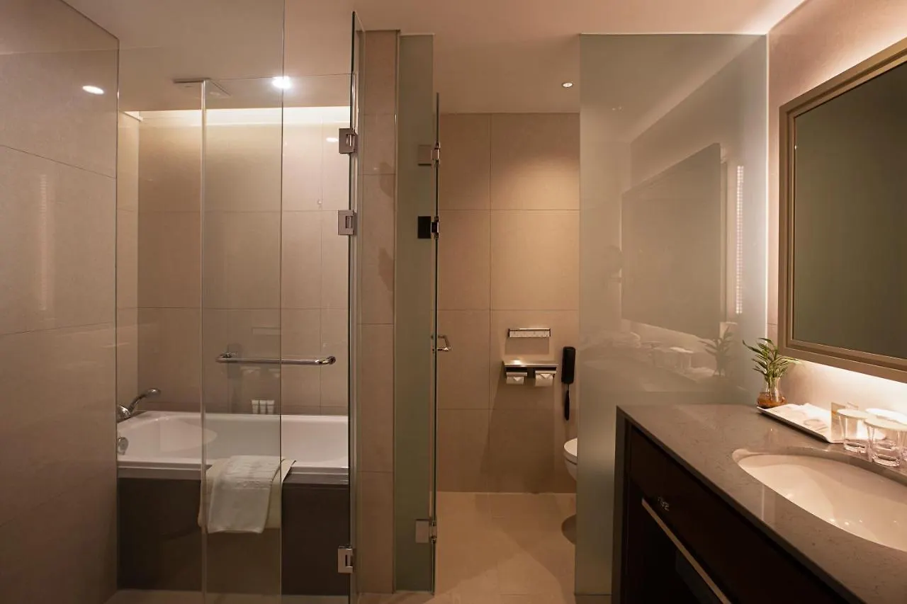 Asti Hotel Busan Station 4*,